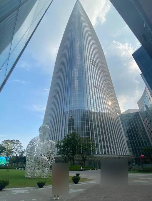 Samseong W House R2319 Apartment *