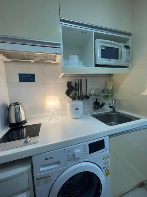 Samseong W House R2319 Apartment
